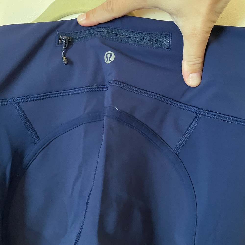 Lululemon navy 7/8 pants, mesh and keyhole leg, discontinued style, rare, 4